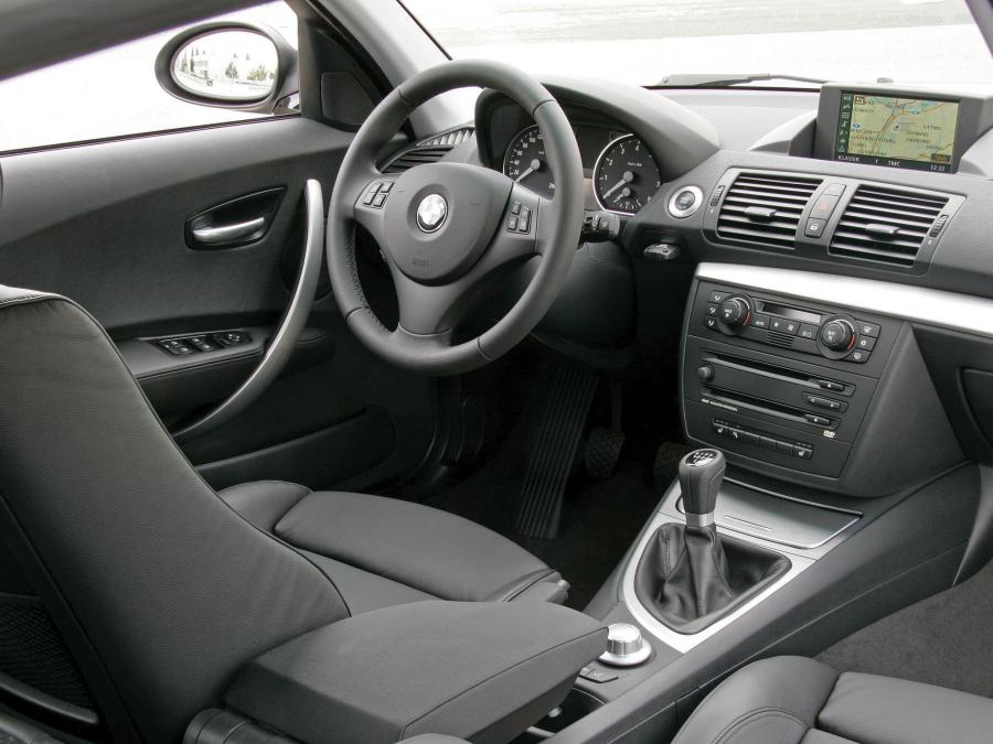  BMW 130i 5-Door 2005 года  (фото 15 из 15)